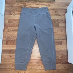Lululemon Align Joggers cropped